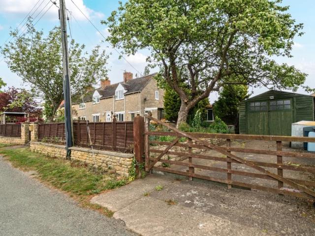 House for sale in Barholm, Lincolnshire