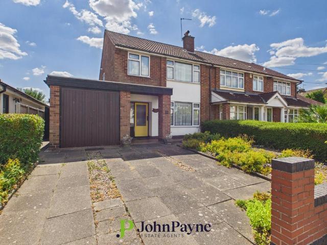 House for sale in Cheylesmore, West Midlands