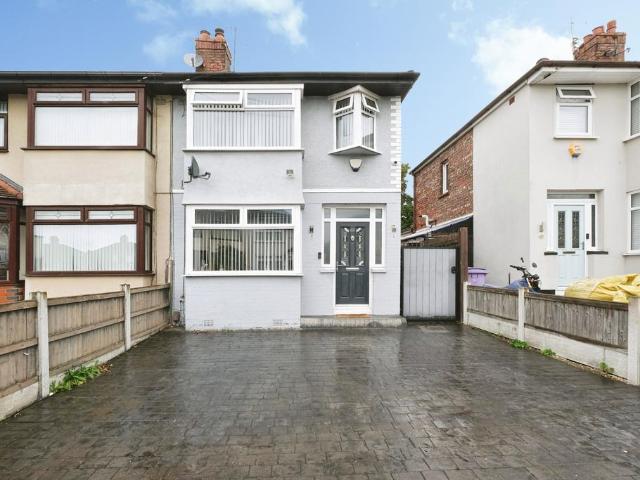 House for sale in Stoneycroft, Liverpool