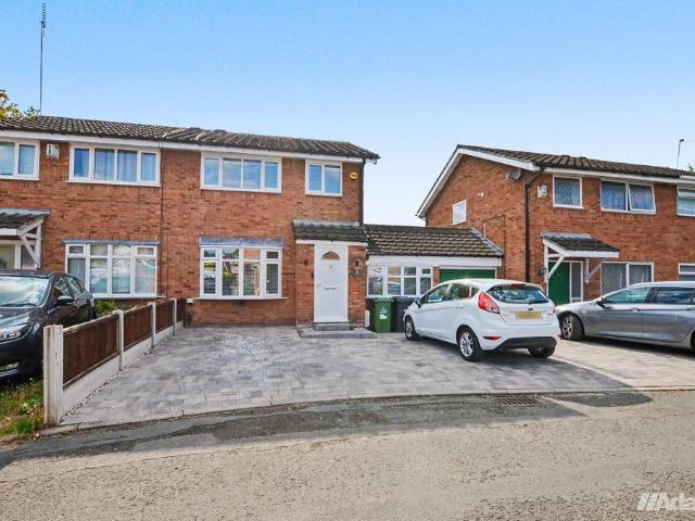 House for sale in Beechwood, Halton