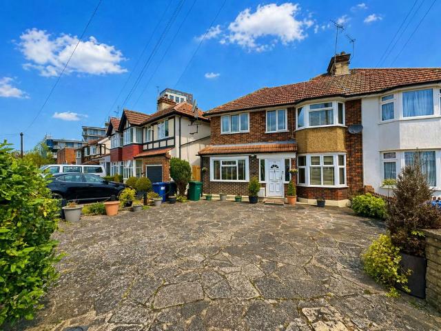House for sale in Colindale, Greater London