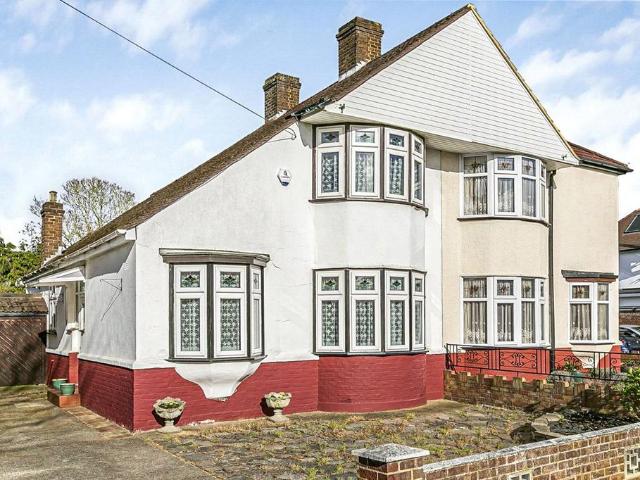 House for sale in Whitton, Greater London