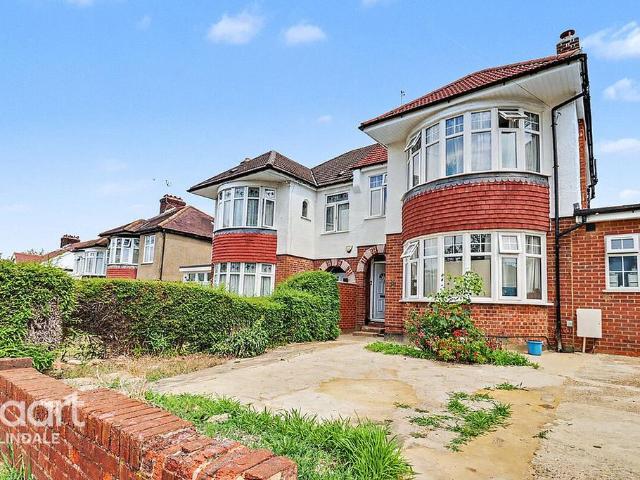 House for sale in Greater London