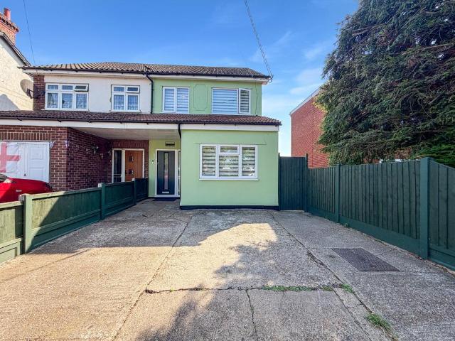 House for sale in Fobbing, Essex