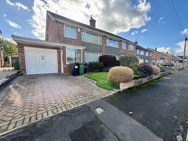 House for sale in Heald Green, Stockport