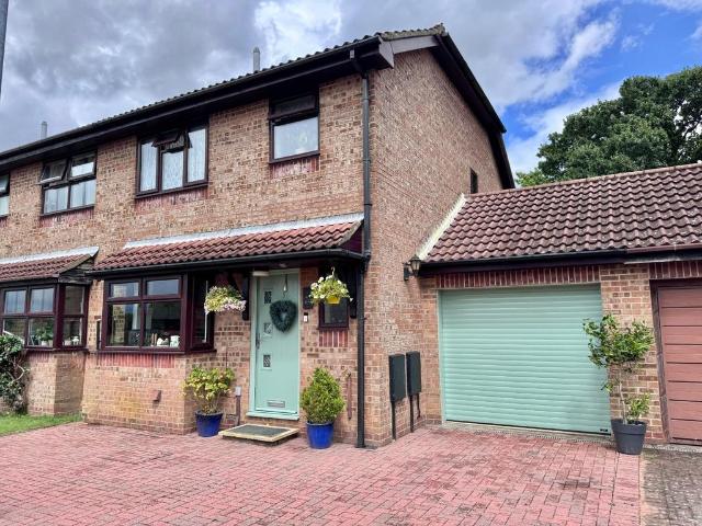 House for sale in Folkestone, Densole