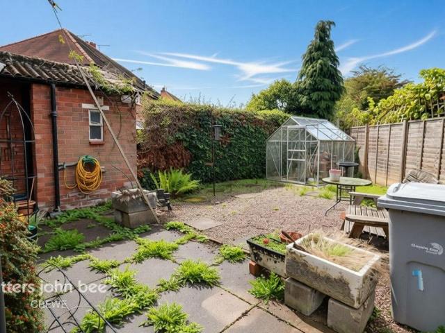 House for sale in Hammond Street