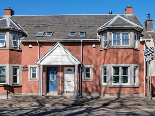 House for sale in Crieff, Scotland