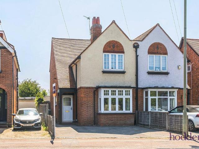 House for sale in Row Town, Surrey