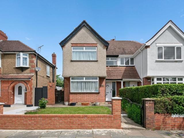 House for sale in London Borough of Ealing, Greater London