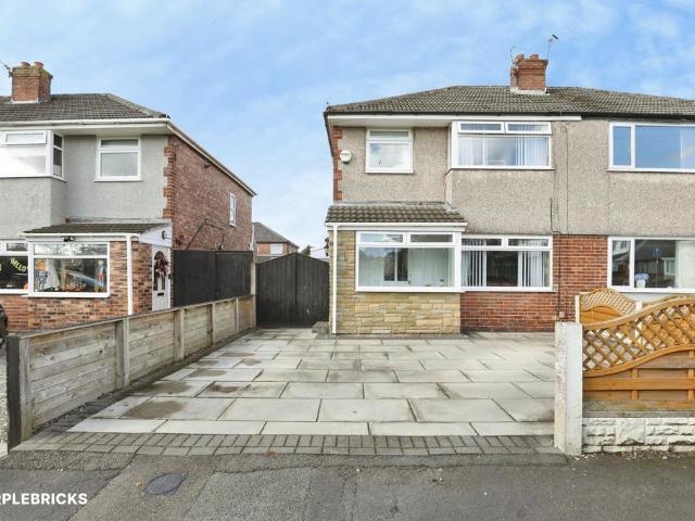 House for sale in Waddicar, Sefton