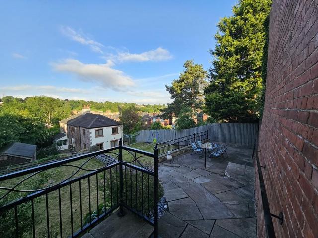 House for sale in Broom, Clifton