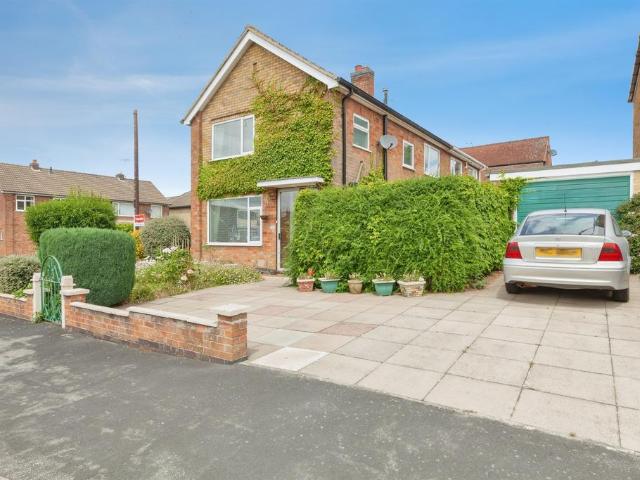 House for sale in Oadby, Leicestershire