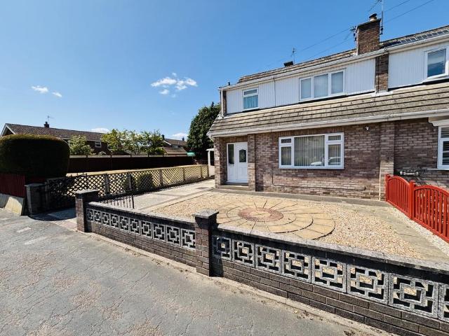 House for sale in Airmyn
