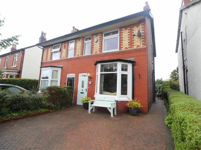 House for sale in Hawk Green, Greater Manchester