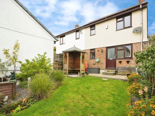 House for sale in Hallaze, Scredda