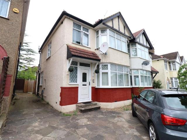 House for sale in Colindale, Greater London