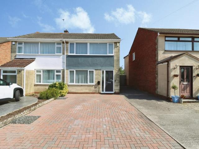 House for sale in Stoke Lodge and The Common, Patchway