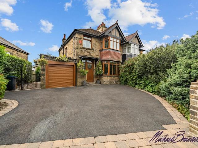 House for sale in Buttershaw, West Yorkshire