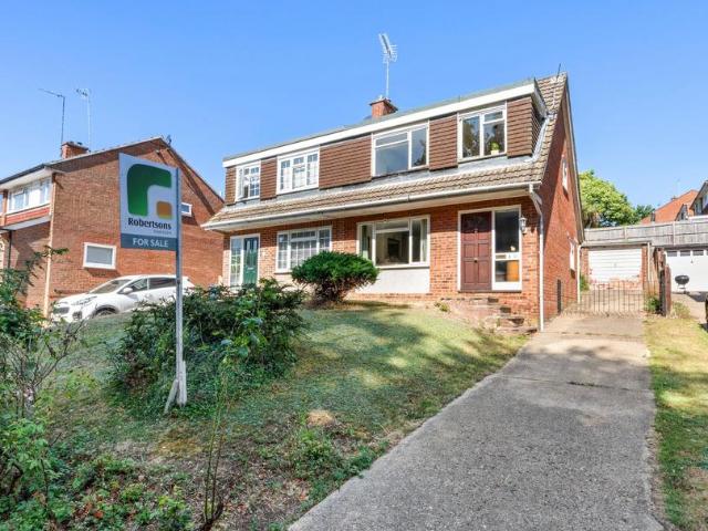 House for sale in Chepping Wycombe, Loudwater