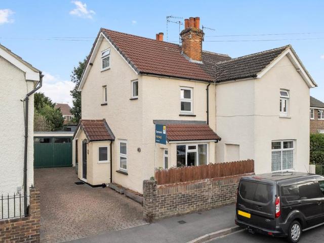 House for sale in Byfleet, Woking