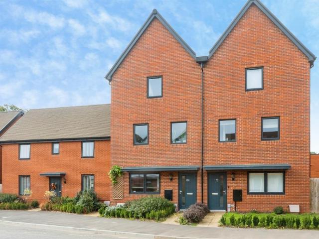 House for sale in Curbridge, Winchester
