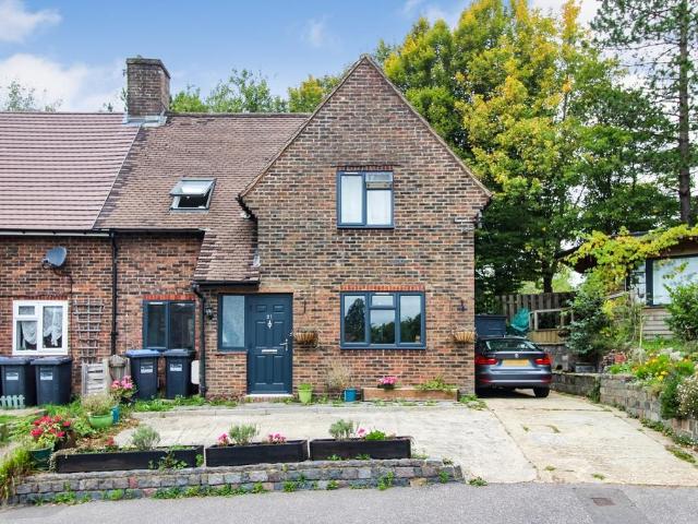 House for sale in Perryfields, West Sussex
