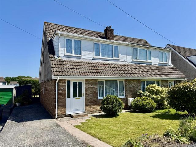 House for sale in Llanedi, Tycroes