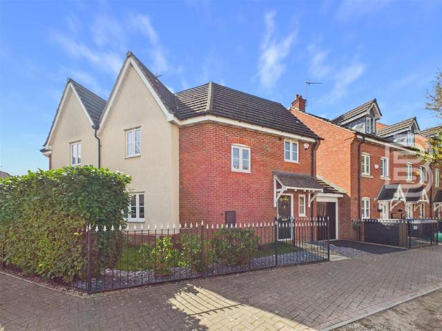 House for sale in New Bilton, Warwickshire
