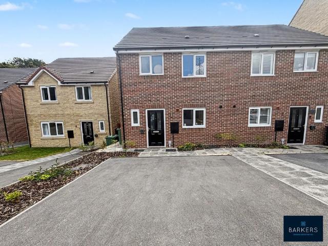 House for sale in Birkenshaw, Kirklees