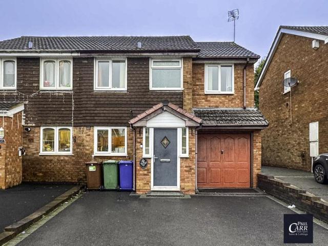 House for sale in Heath Hayes and Wimblebury, Chadsmoor
