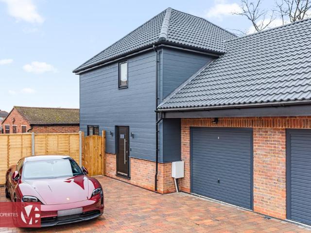 House for sale in Broxbourne, Hertfordshire