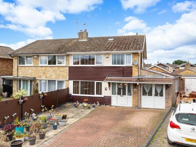 House for sale in High Field, York