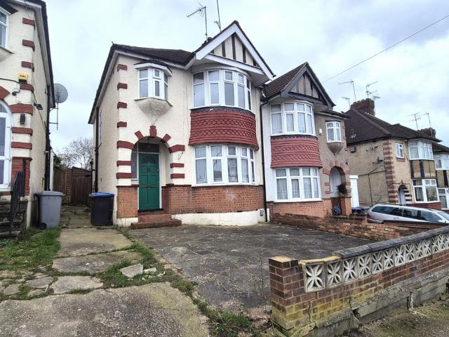 House for sale in Kingsbury, Greater London