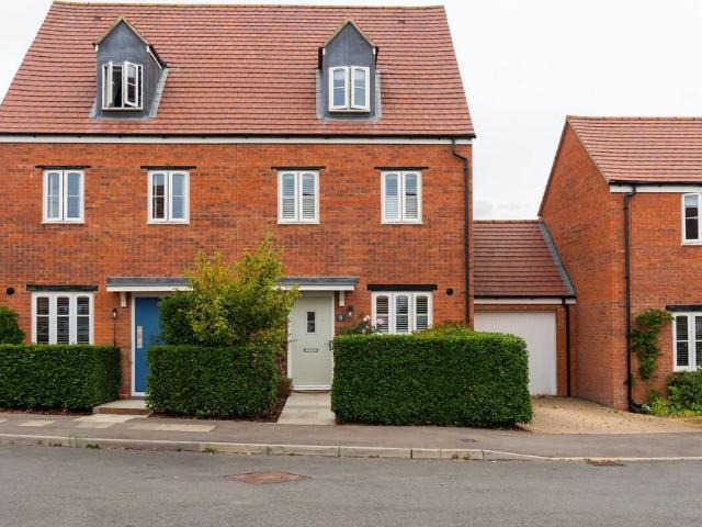House for sale in Evershot, Oxfordshire