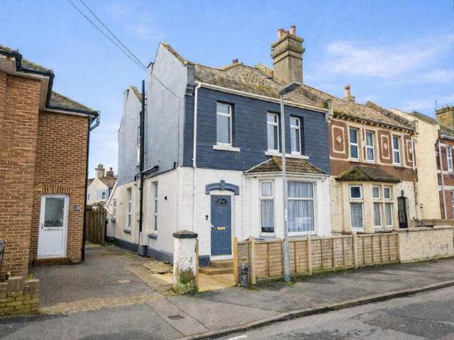 House for sale in Bulverhythe, Guestling Green