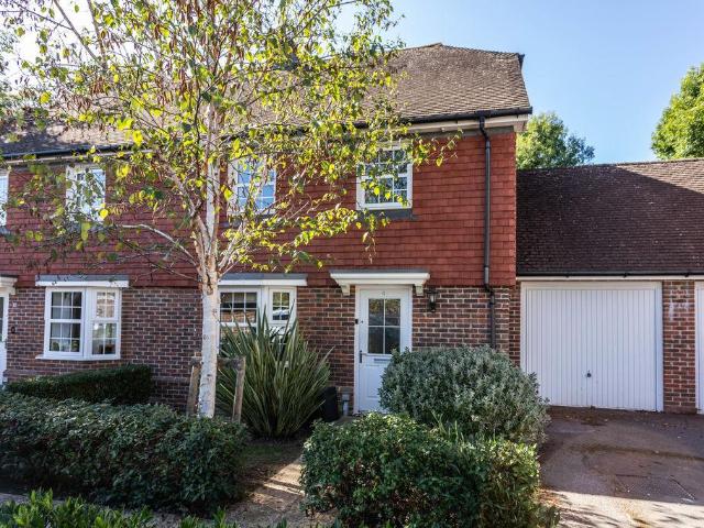 House for sale in Hustpierpoint, Mid Sussex