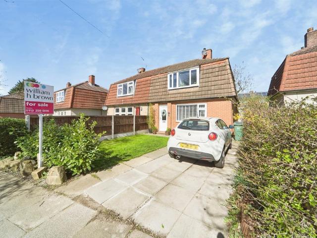 House for sale in Shaw Lane, Guiseley