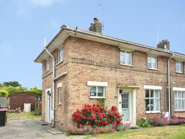House for sale in Chipping Hill, Essex