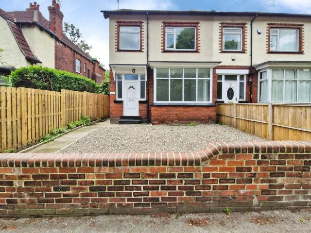 House for sale in Far Headingley, Weetwood