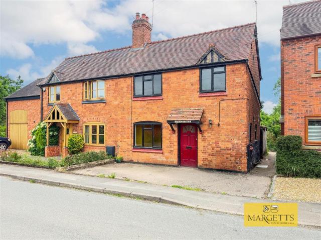 House for sale in Wroxall, Green Close