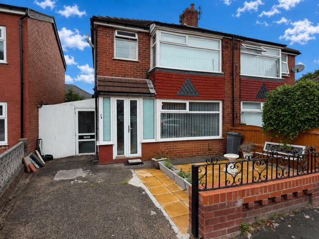 House for sale in Georgia, Greater Manchester