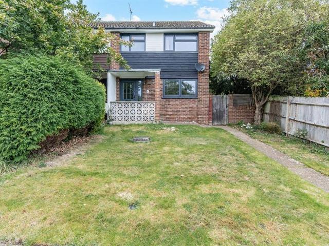 House for sale in Hales Place, The Bridge