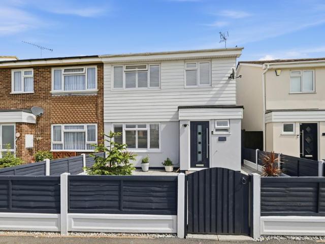 House for sale in Canvey Island