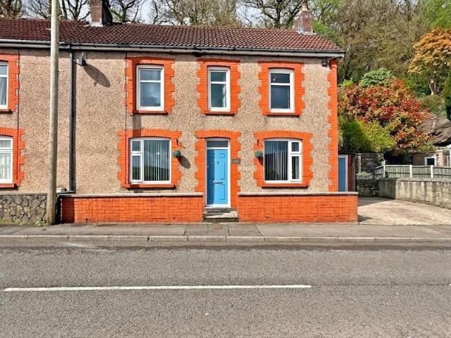House for sale in Llantwit Fardre, Upper Boat