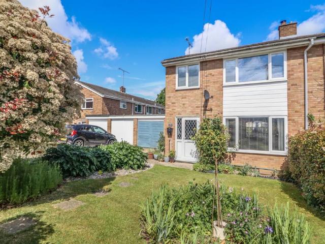 House for sale in Chipping Hill, Essex