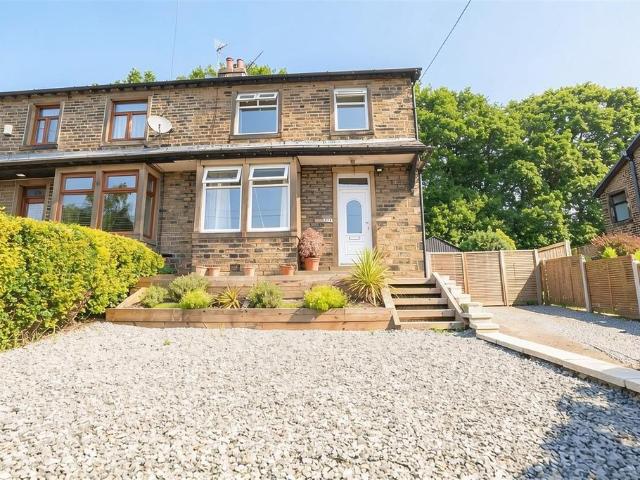 House for sale in Greetland, West Yorkshire