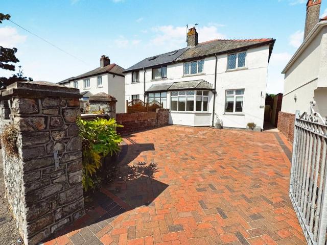 House for sale in Porthcawl, Nottage