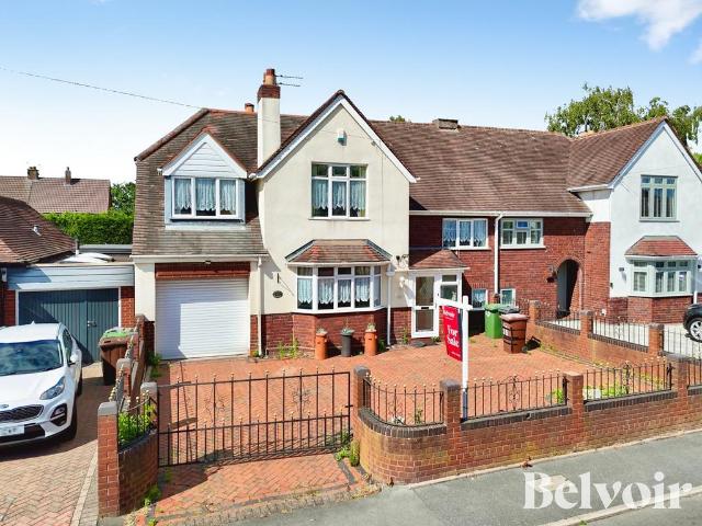 House for sale in Bloxwich, West Midlands