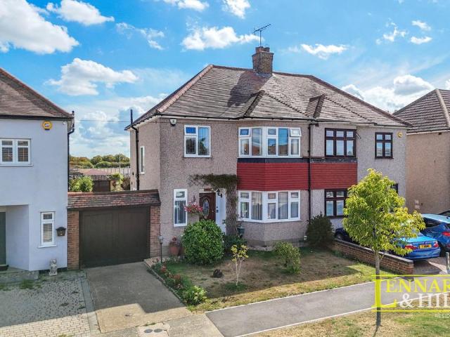 House for sale in Chadwell St Mary, Essex